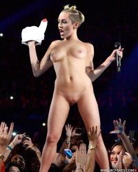 Эротика голые на сцене (82 фото) Эротика голые на сцене (82 фото)