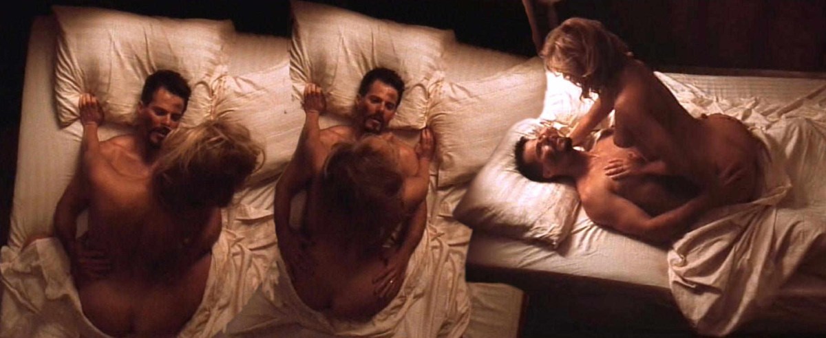 Джули Бенц эротические сцены