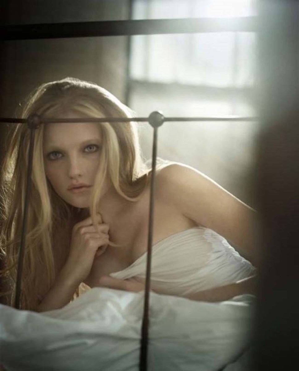 Влада Рослякова в купальнике