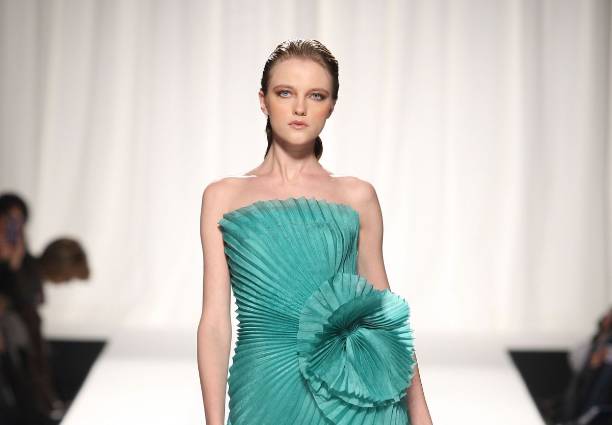 Влада Рослякова ню