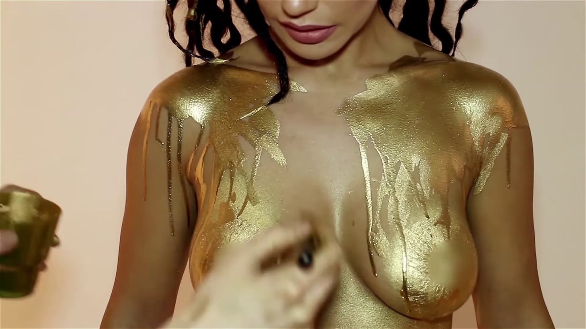 Порновидео голой Оли Серябкиной