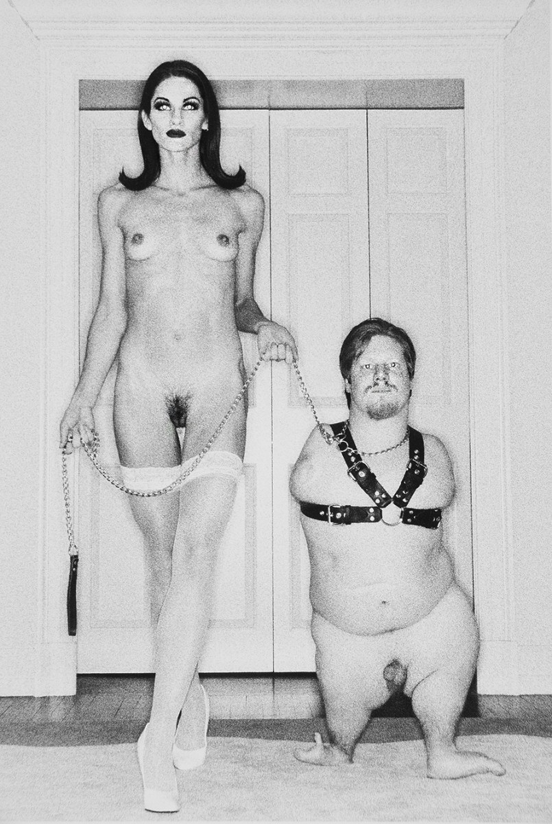 Засунул голову во влагалище