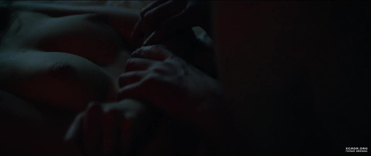 Клеманс Поэзи голая в фильме