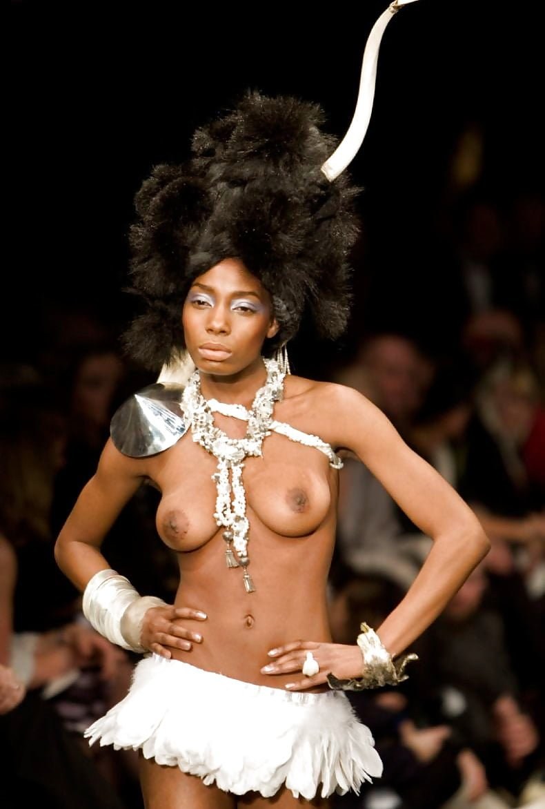 Charlie le Mindu показ 2019 модели