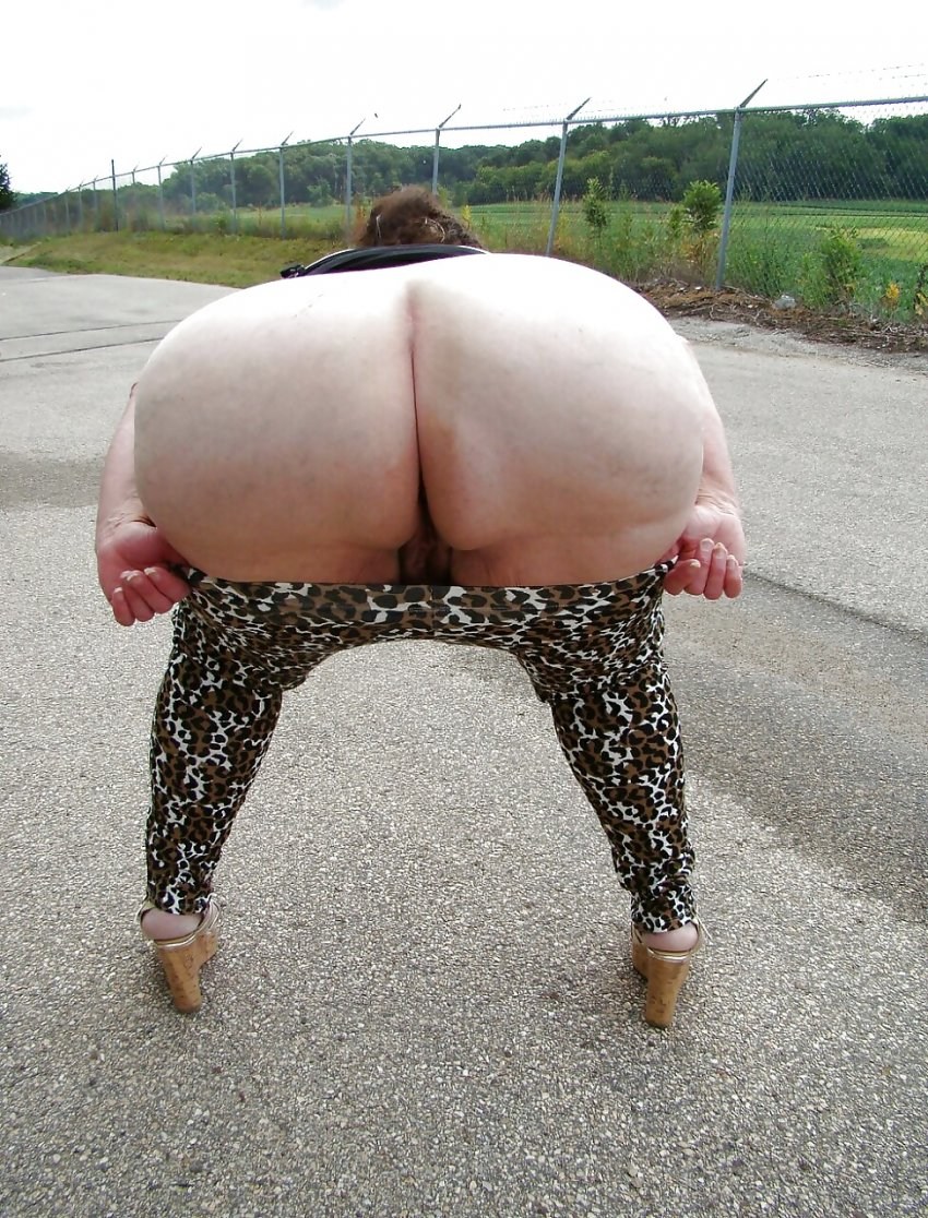 Большие попки старых женщин