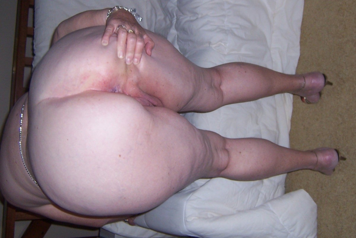 Раздолбанный анал толстых баб