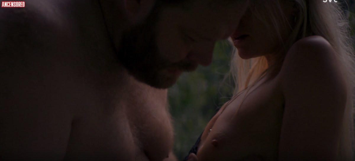 Голая актриса Анита Брием