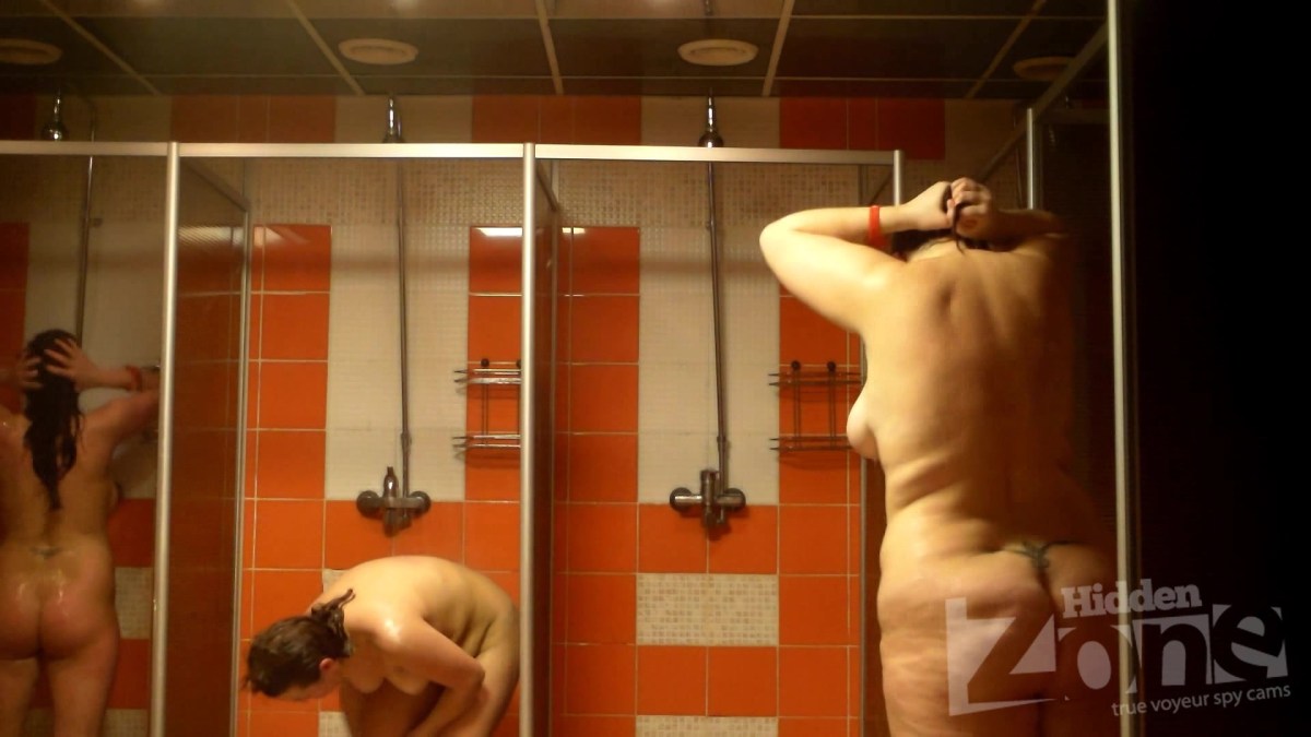 Женская душевая камера