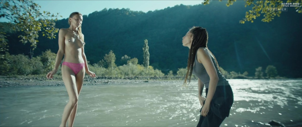 Кристина Поли голые сцены