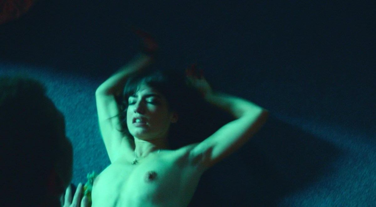 Анжела Недялкова топлесс