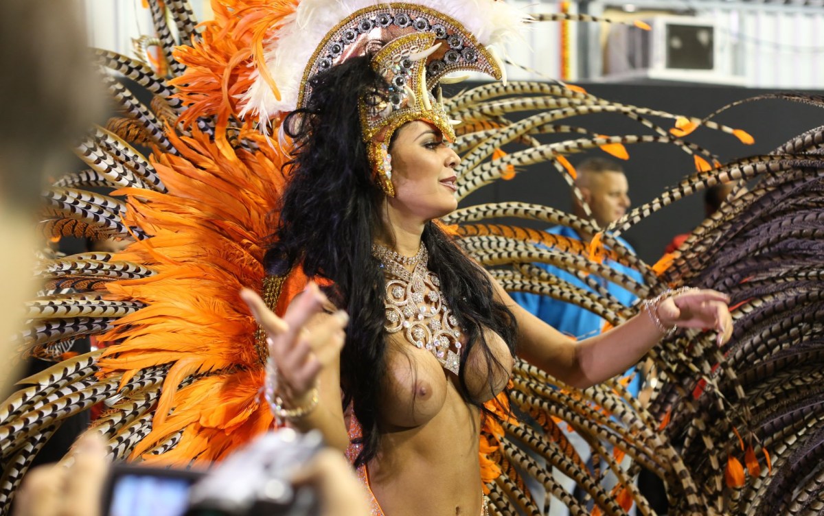 Голые бразильянки Brazilian Carnival 2020