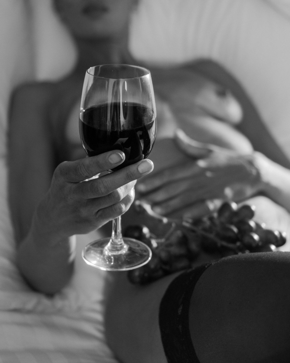 Одевание презерватива ртом