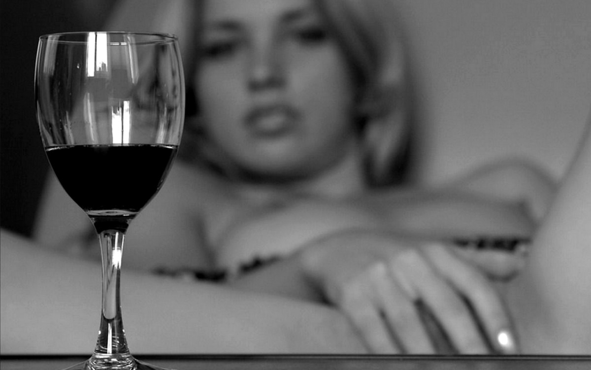 Кунилингус с шампанским