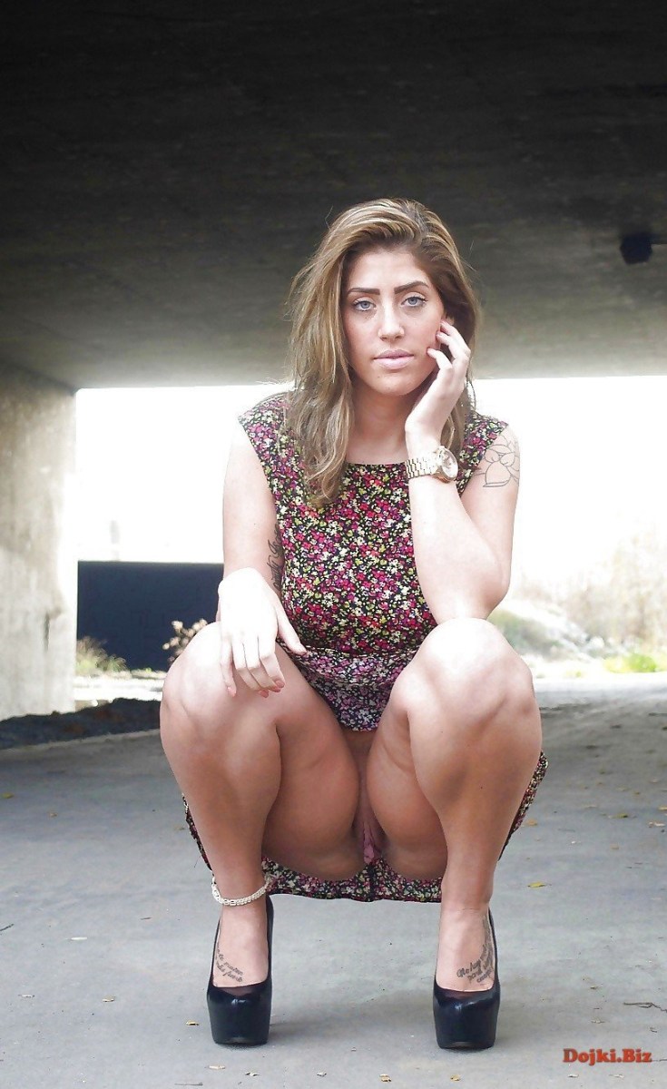 Натуорточках без трусов