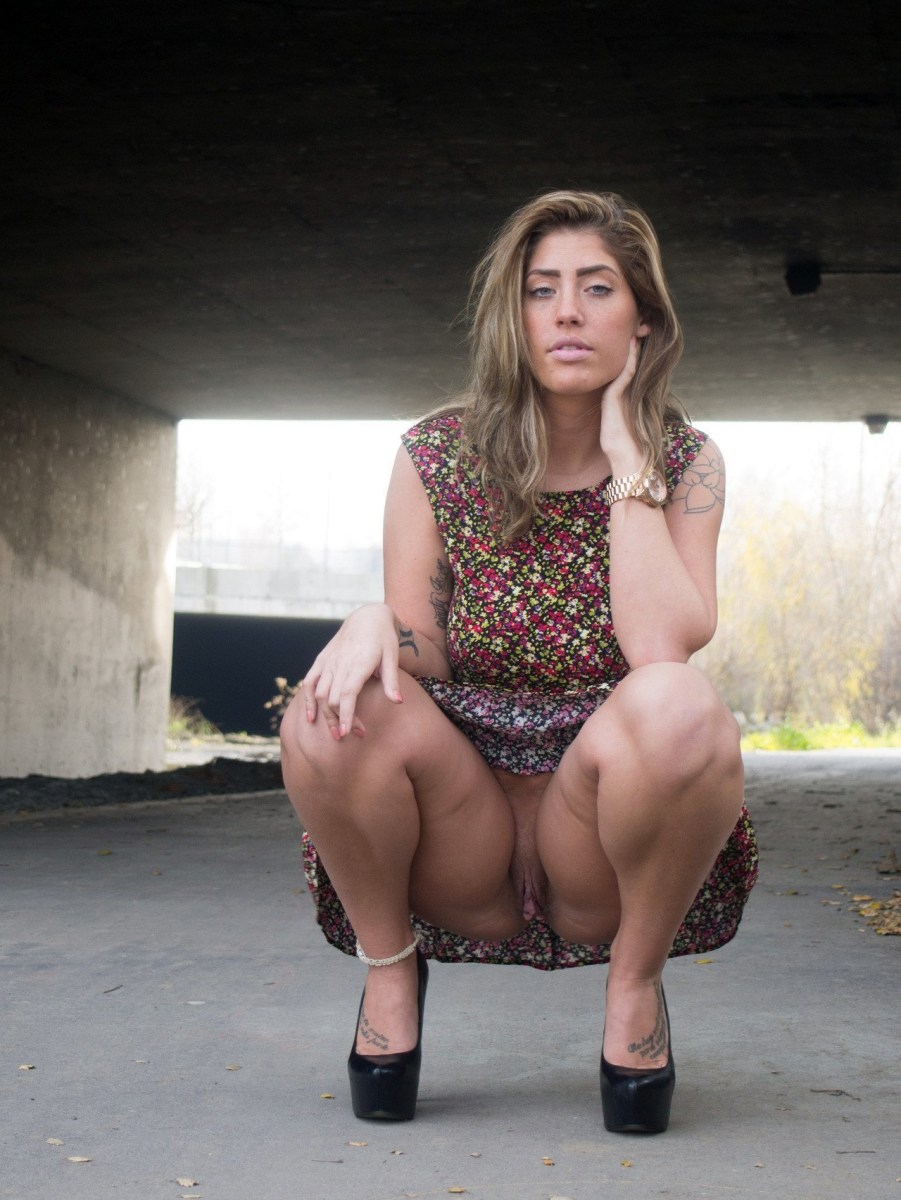 Красивые девушки без трусиков