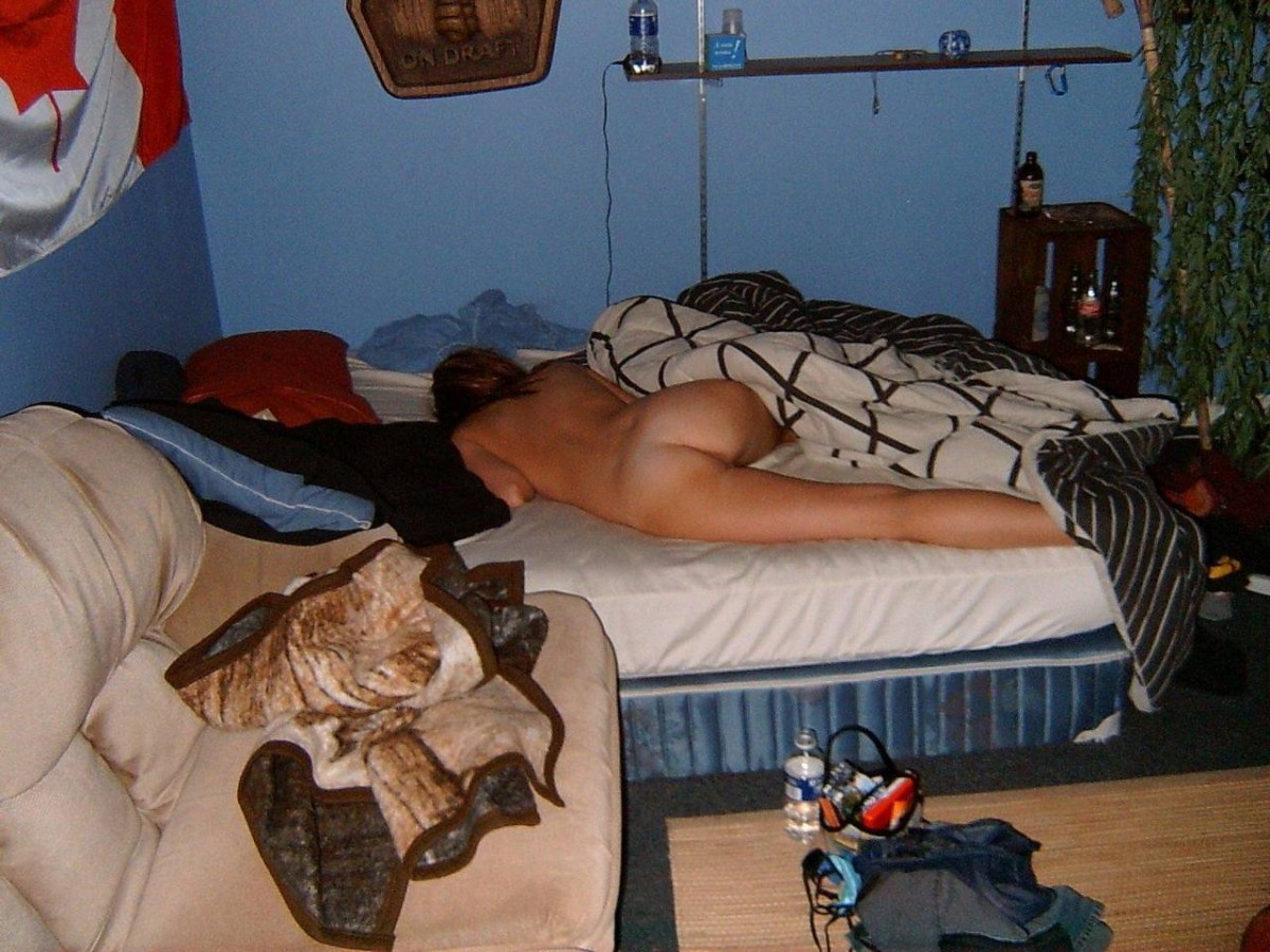 Голые женщины застигнутые врасплох