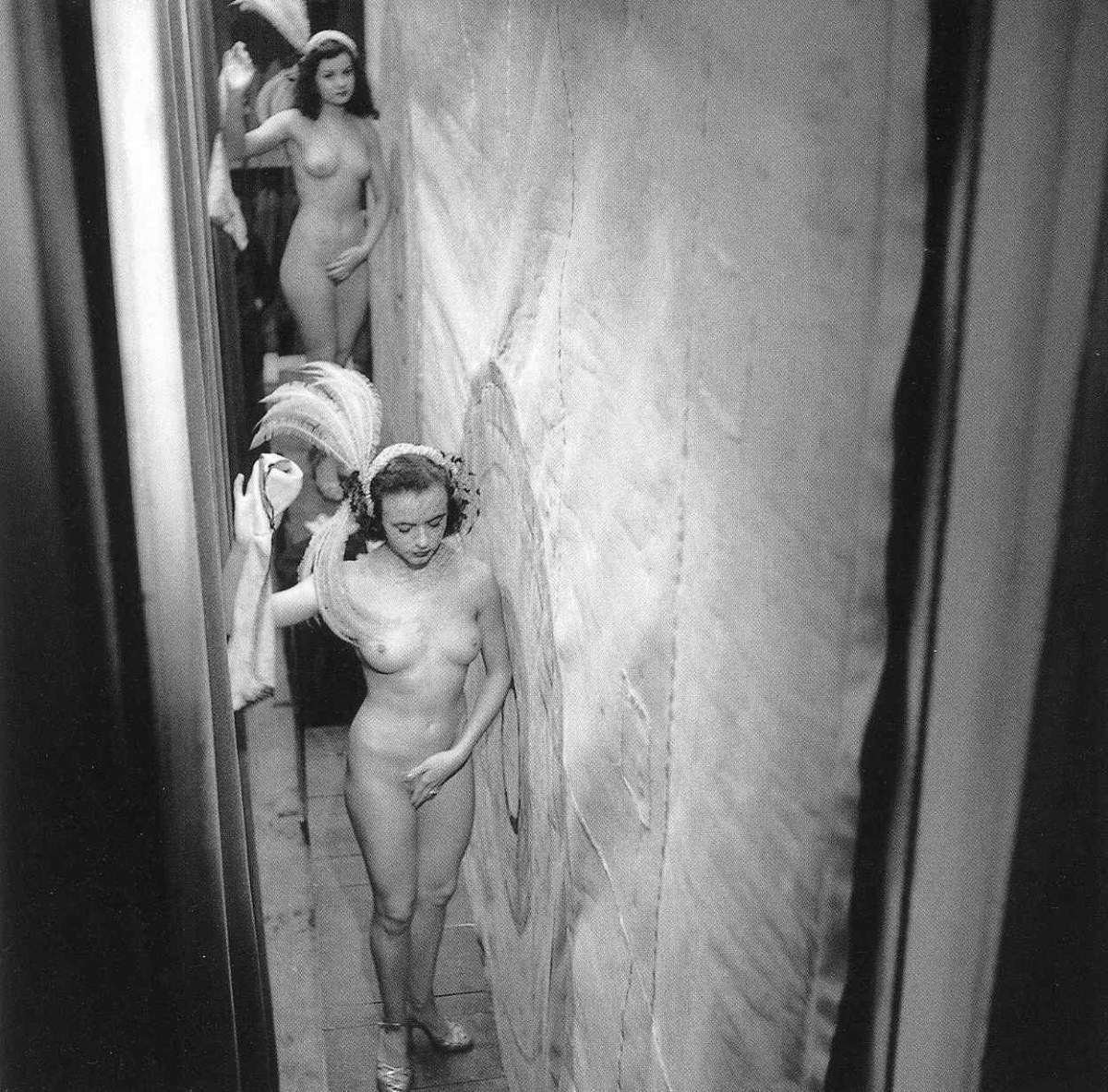 Застигнутые в расплох ню