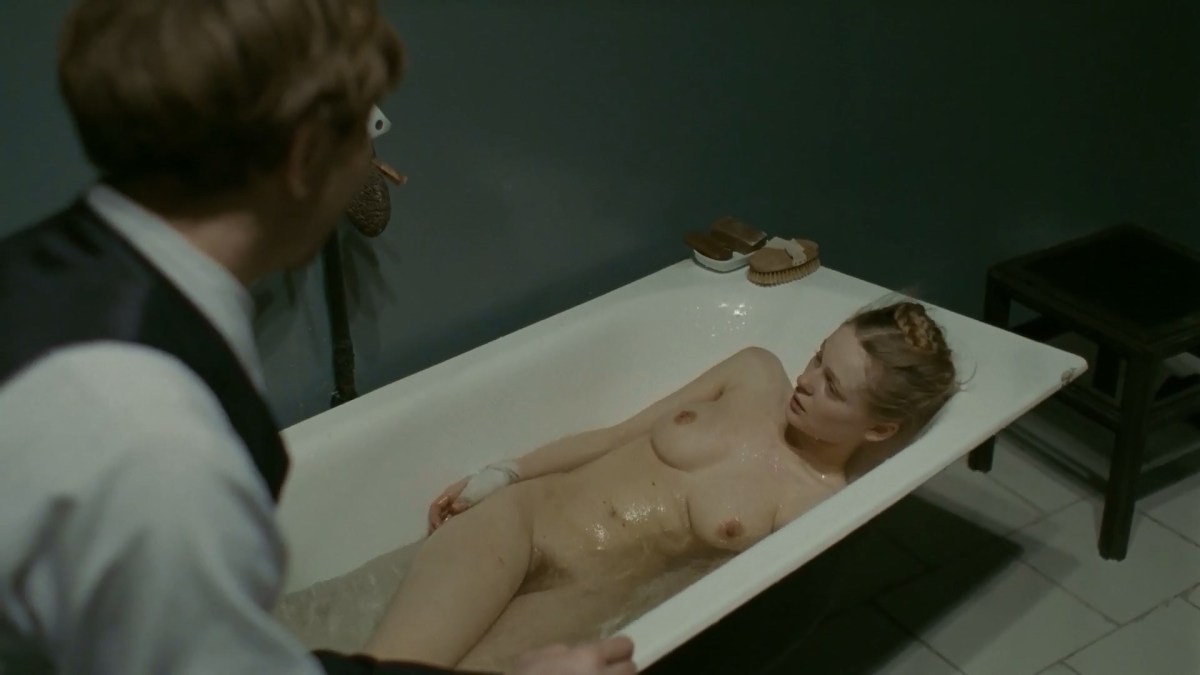 Эротические сцены Олеси Фаттаховой