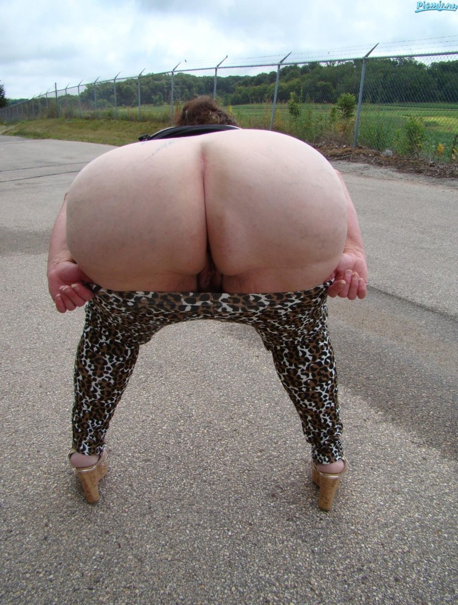 Большие задницы старух