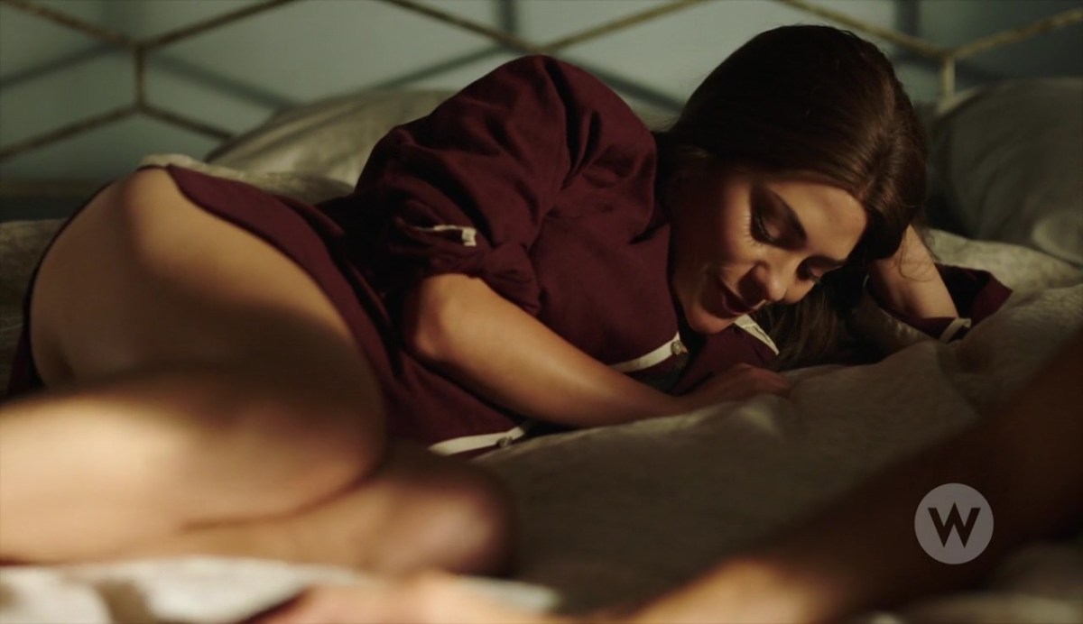 Инбар лави голая сиськи