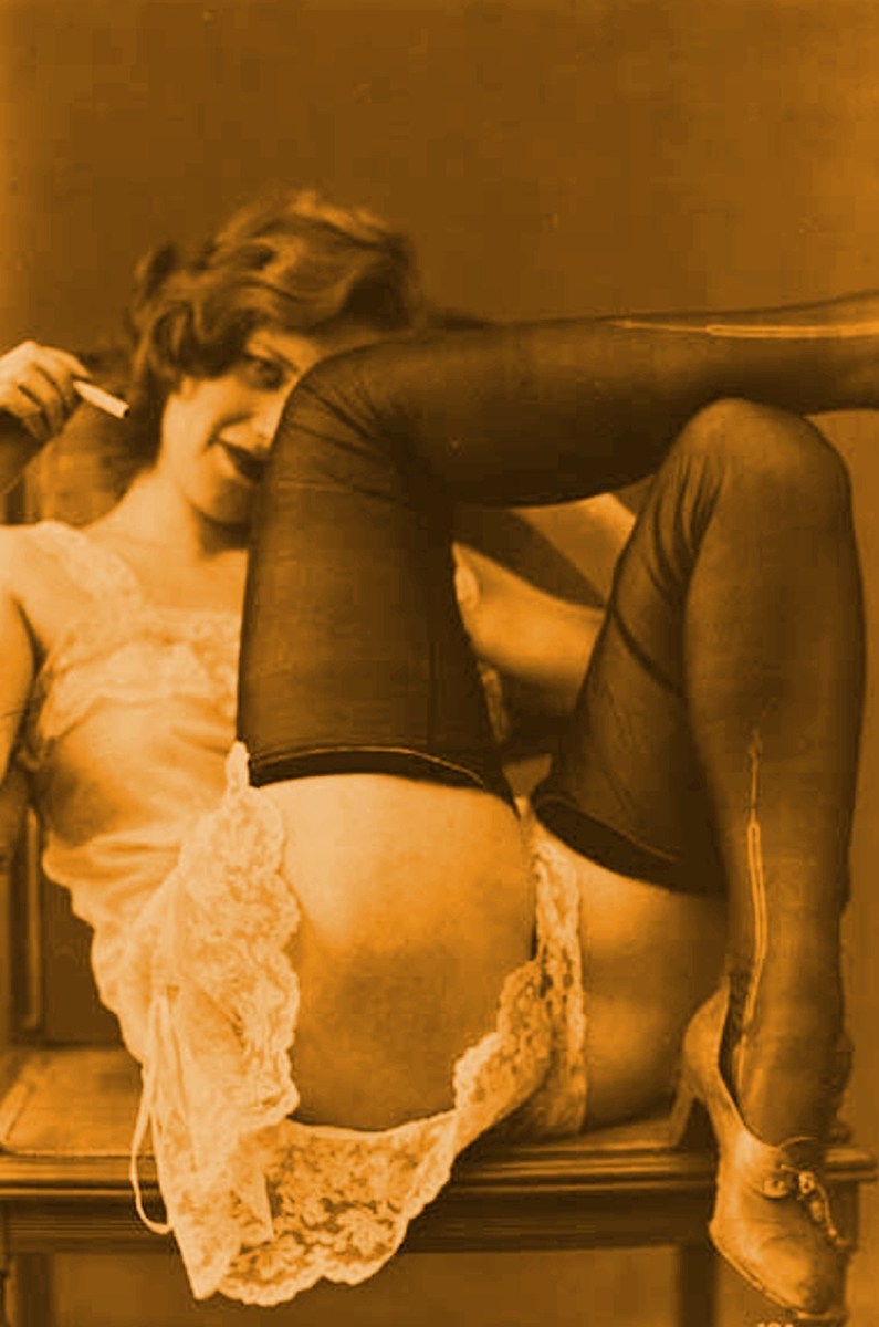 Ретро девушки без трусов ебля