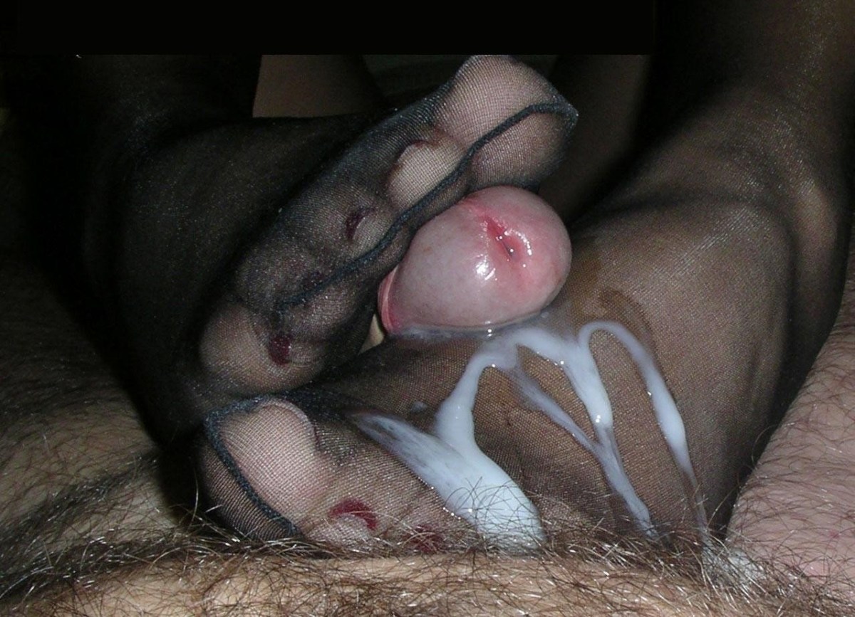 Обконченные киски в колготках