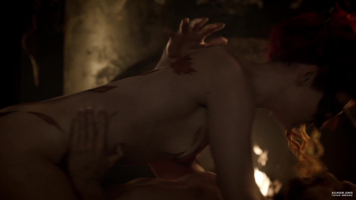 Голая Лукреция из сериала демоны да Винчи