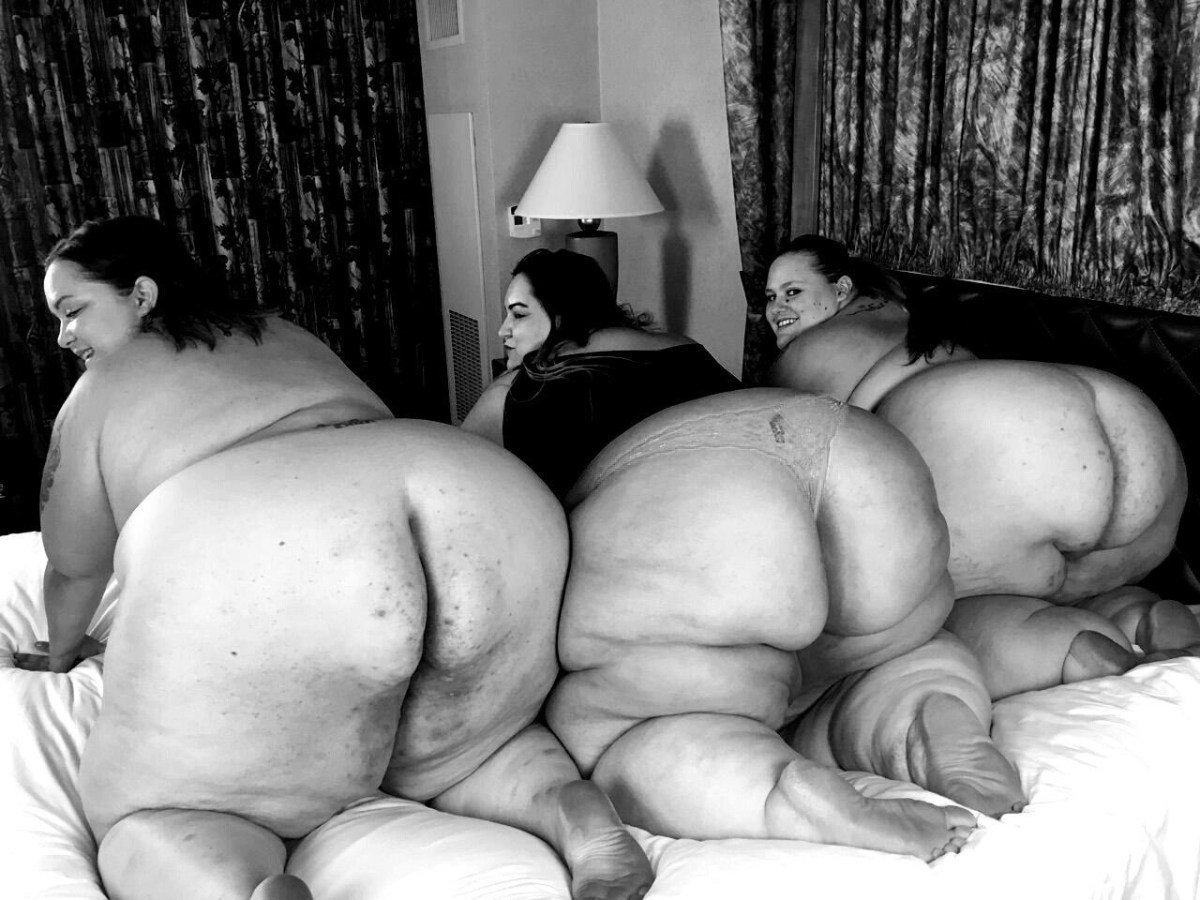 Голые жирные старые женщины