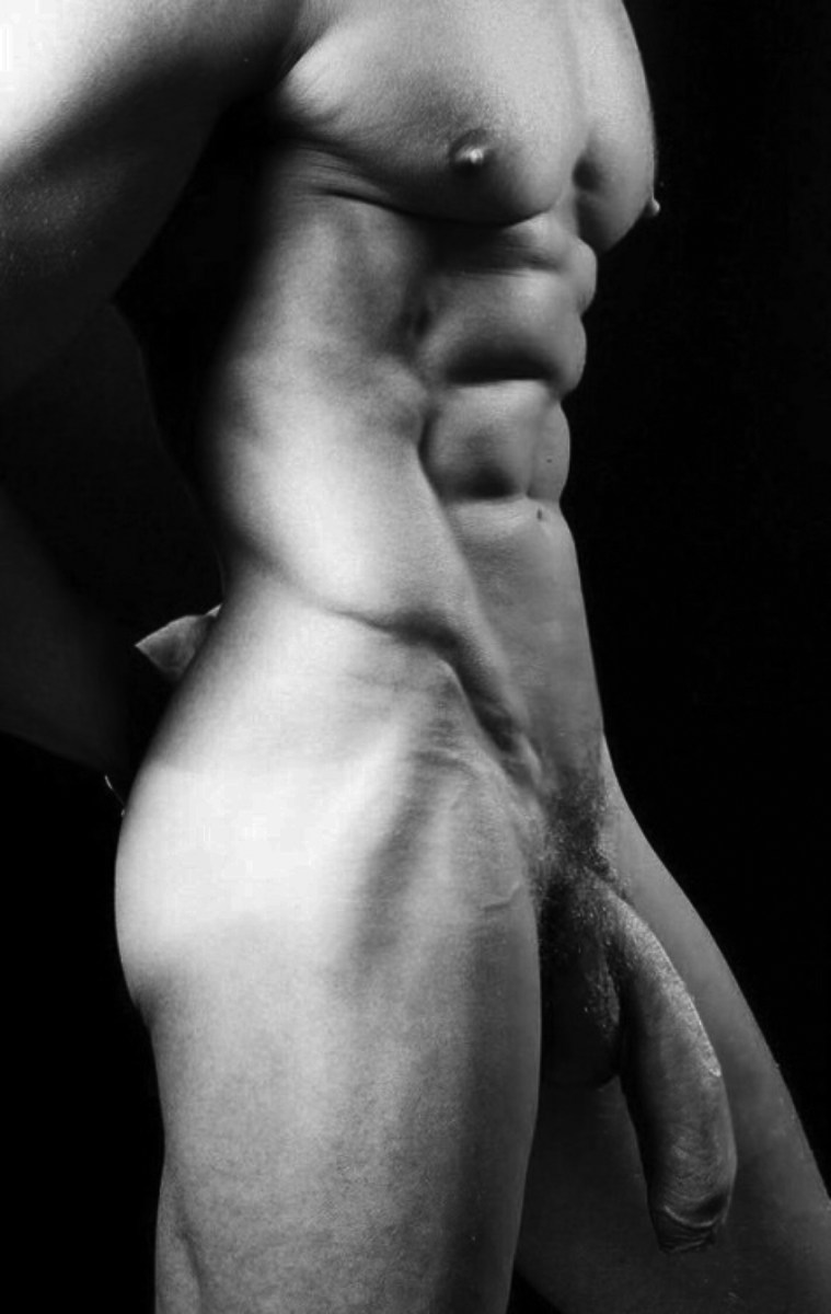 Красивые голые мужские члены