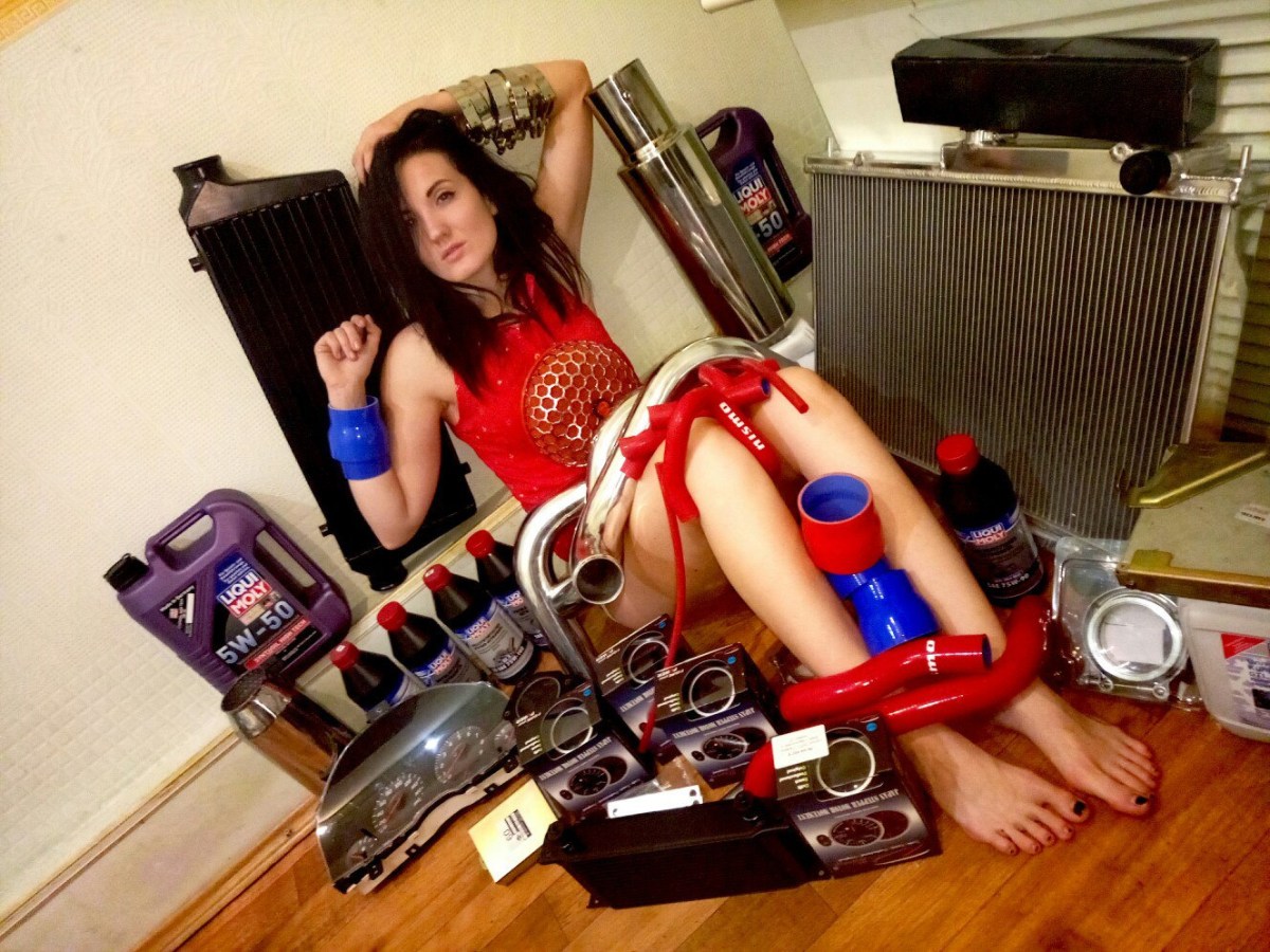 Настя Туманова автомеханик