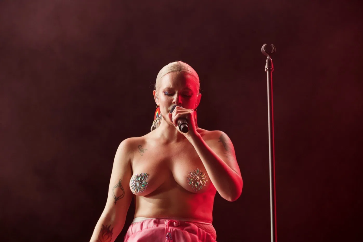 Варя Линтварева сиськи