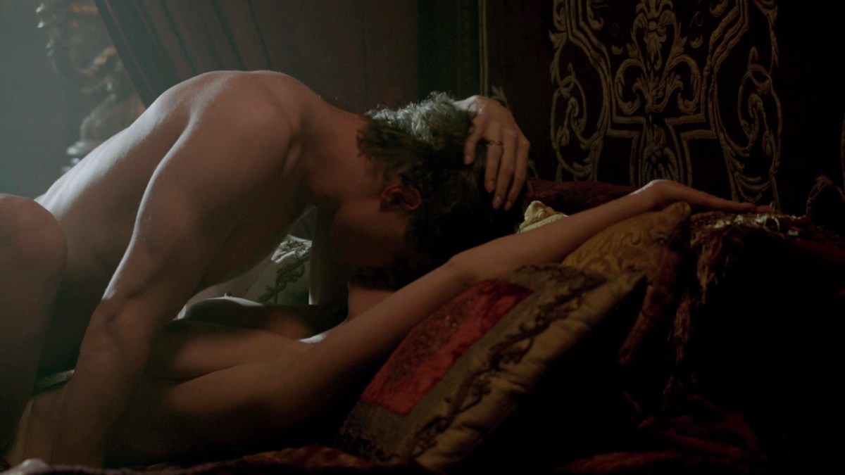 Ребекка Холл обнажёнка