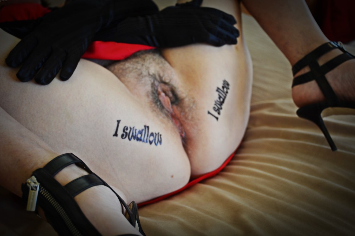 Татуировка Пиковая дама на лобке