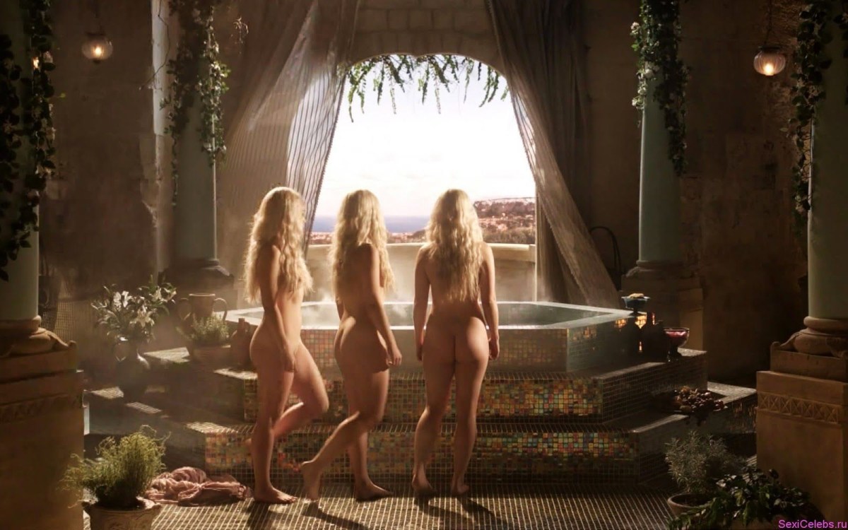 Эмилия Кларк обнажёнка