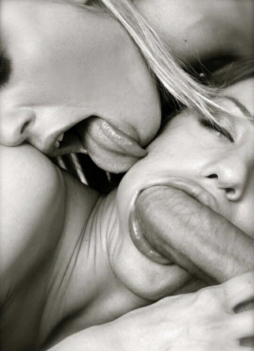 Групповуха с двумя девушками