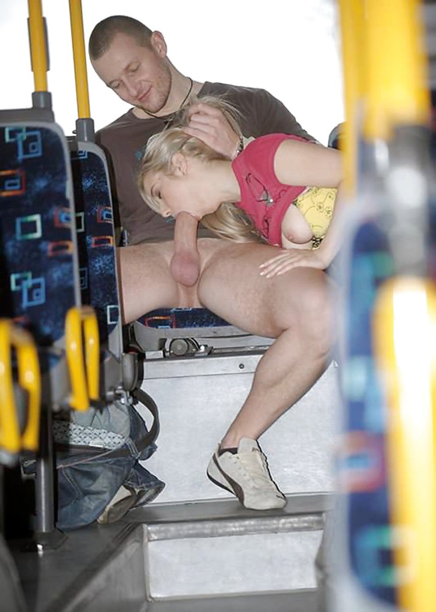 Отсосала в общественном транспорте