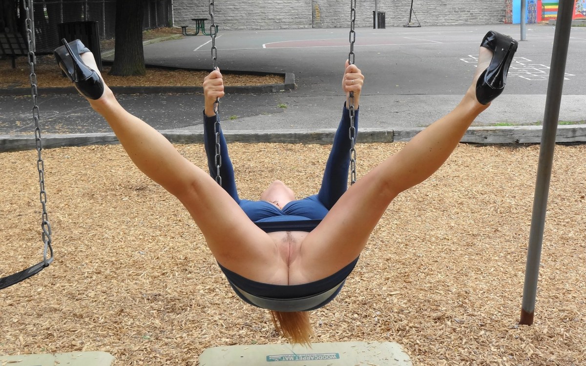 Без трусов спортсменки подсмотрено