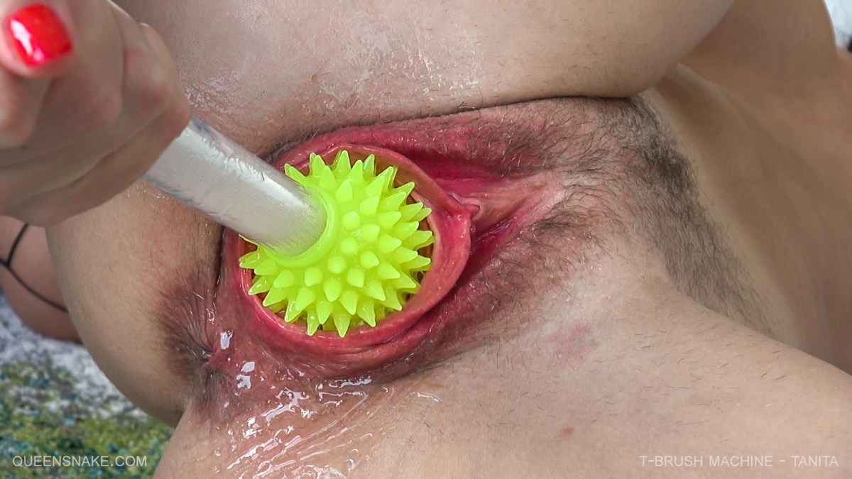 Райли Рид мастурбация огурцом