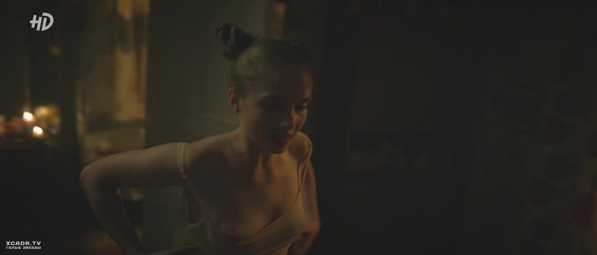 Вероника Мохирева топи голая