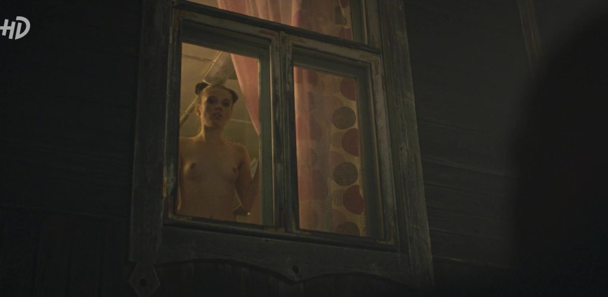 Вероника Мохирева обнаж