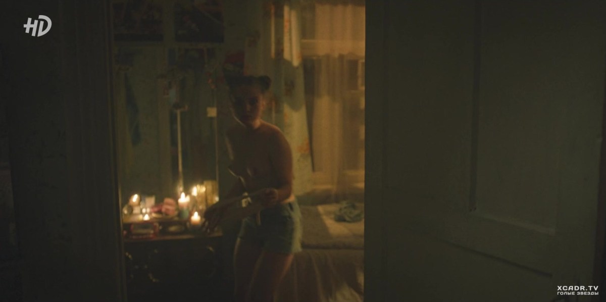 Вероника Мохирева топлесс