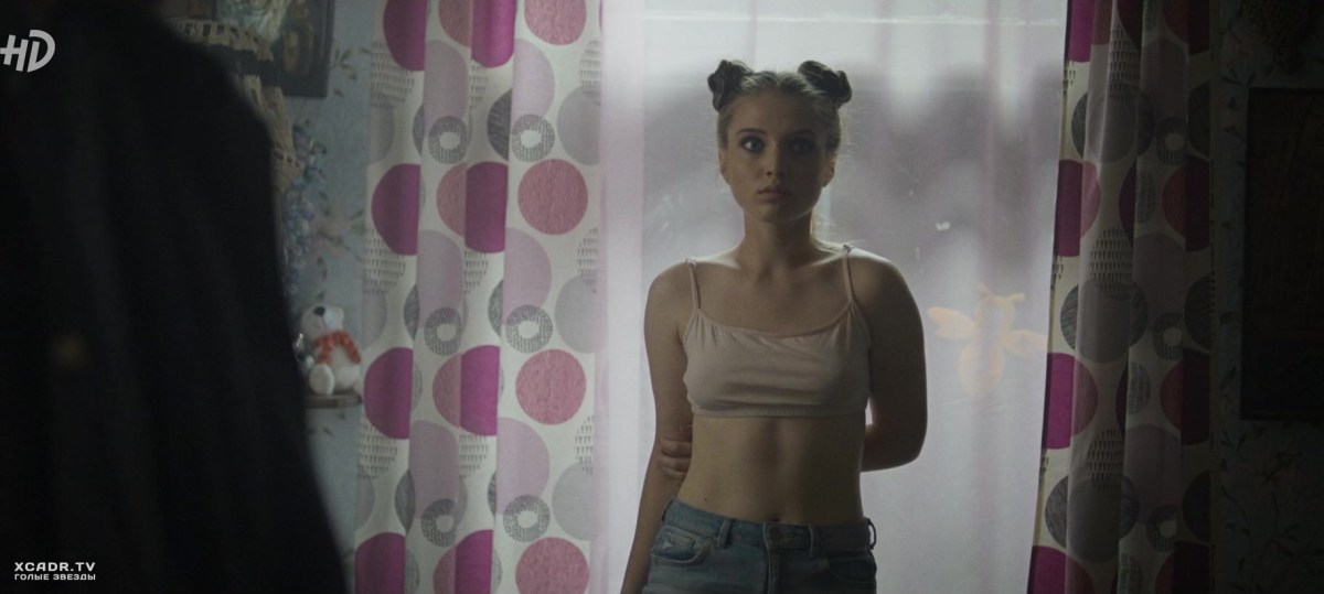 Вероника Мохирева сериал топи топлес