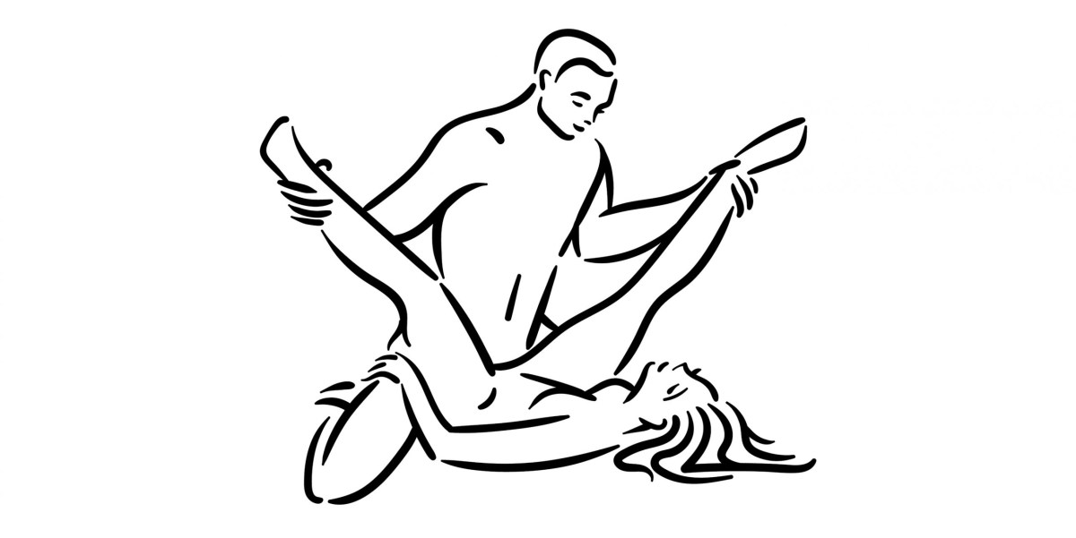 Необычная поза женщина сверху