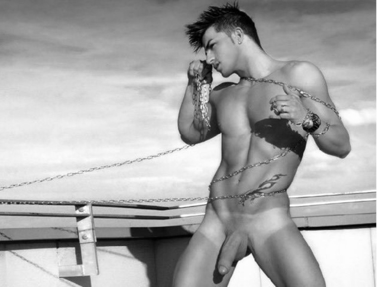 Коррозия металла голая вокалистка