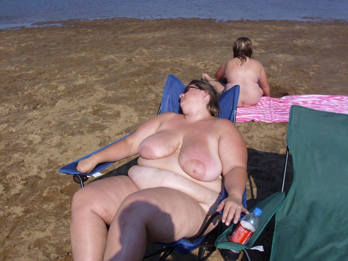 Chubby nudist - 76 porn photo