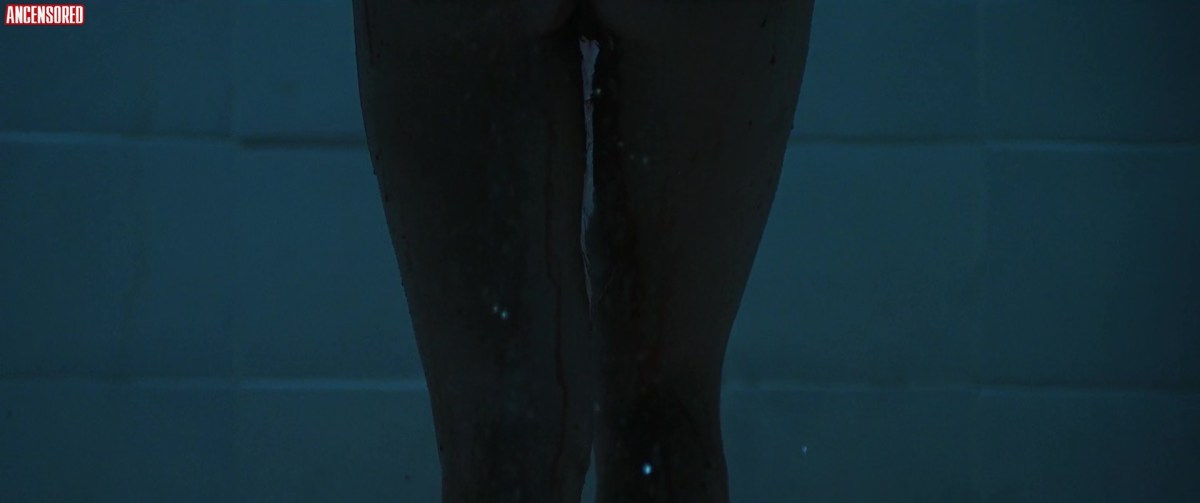 Naked Rey Reyes in Sky Fighters ANCENSORED