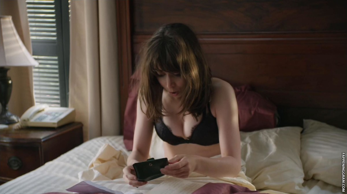 Кристин Милиоти (Cristin Milioti) nude