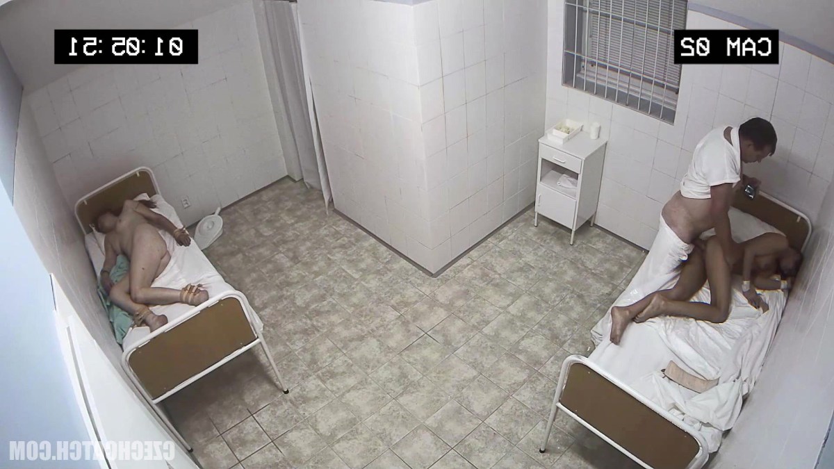 Голые женщины под наркозом