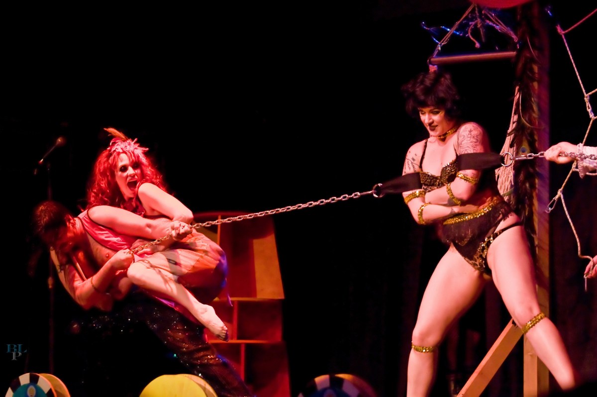Голый цирк дю солей Zumanity