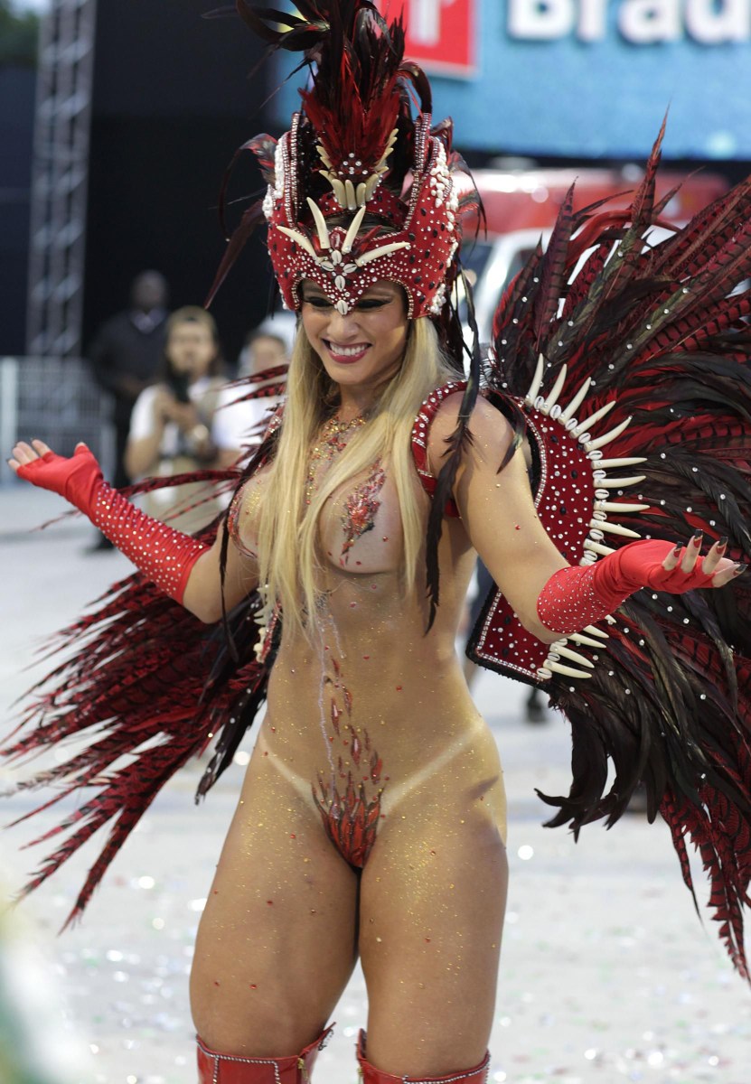 Голые бразильянки Brazilian Carnival 2020